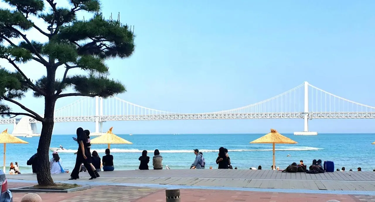 Apartment Holiday Apt Gwangan Beach Busan