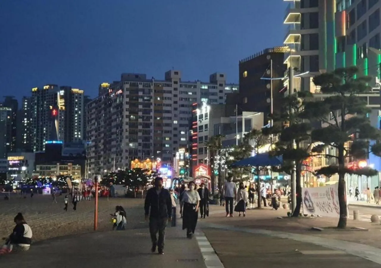 Holiday Apt Gwangan Beach Busan Apartment