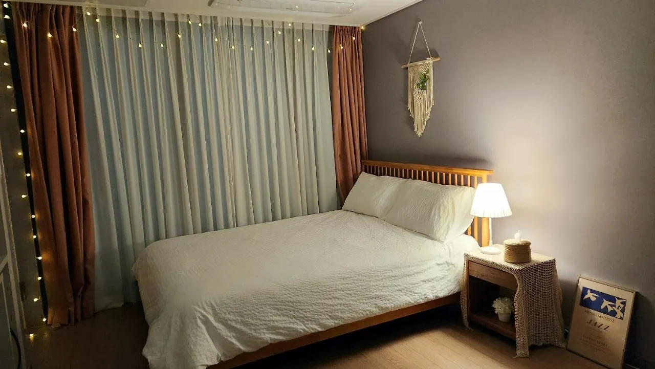 Apartment Holiday Apt Gwangan Beach Busan South Korea