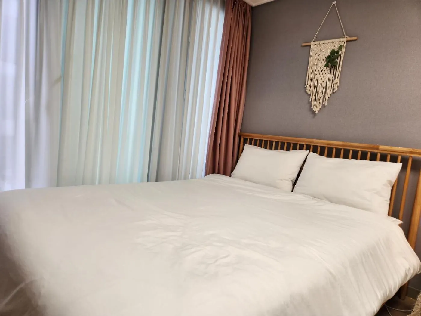 Holiday Apt Gwangan Beach Busan South Korea
